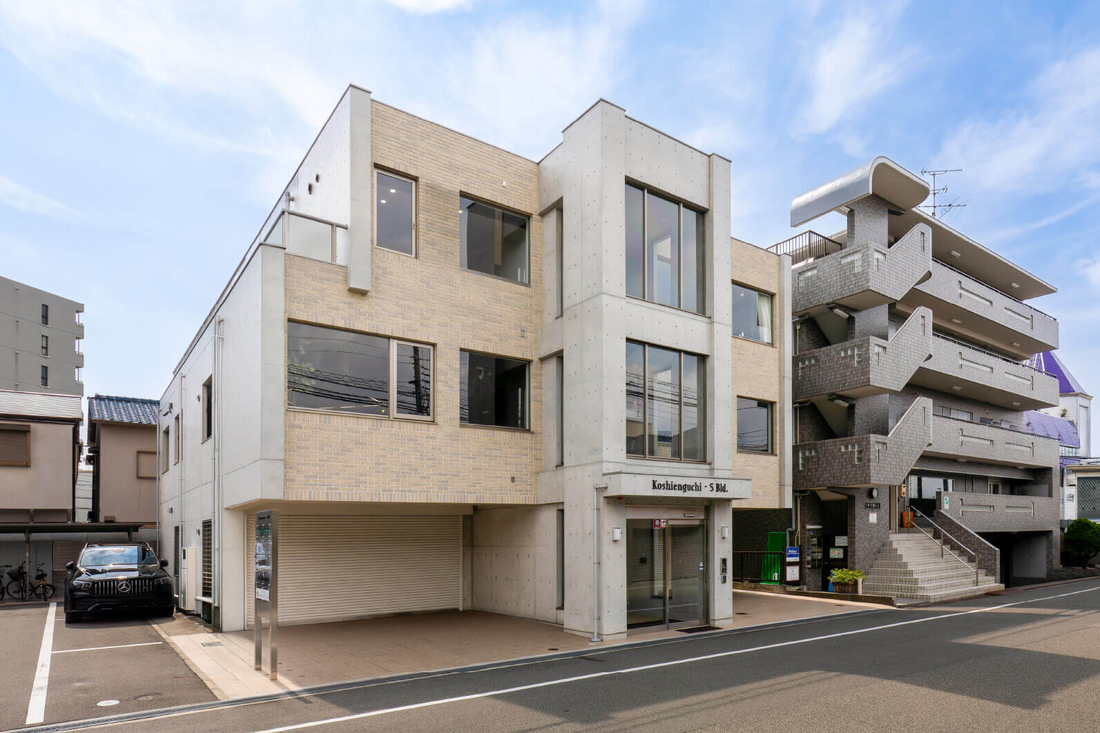 サンハウジングの外観画像